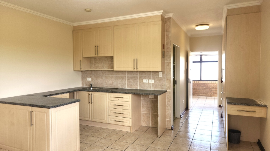 1 Bedroom Property for Sale in Garsfontein Gauteng
