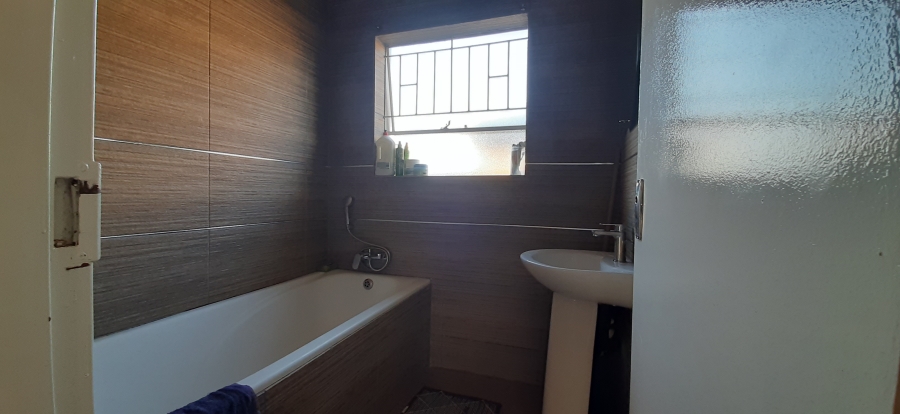 3 Bedroom Property for Sale in Vanderbijlpark CE 7 Gauteng