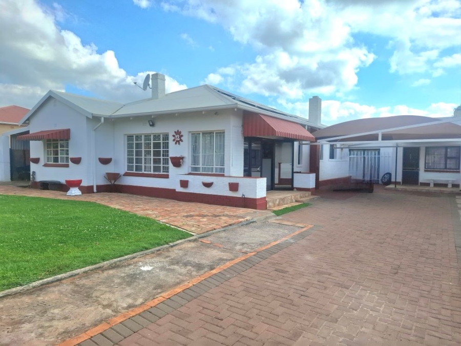 3 Bedroom Property for Sale in Westonaria Gauteng