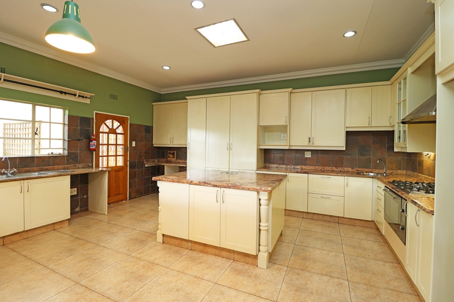 To Let 3 Bedroom Property for Rent in Kensington Gauteng