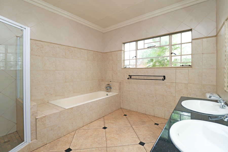 To Let 3 Bedroom Property for Rent in Kensington Gauteng