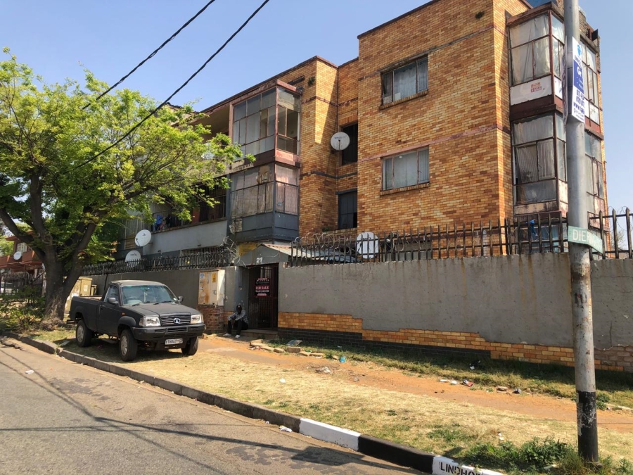 9 Bedroom Property for Sale in Kenilworth Gauteng