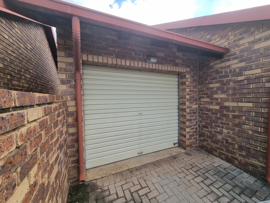 3 Bedroom Property for Sale in Meyerspark Gauteng