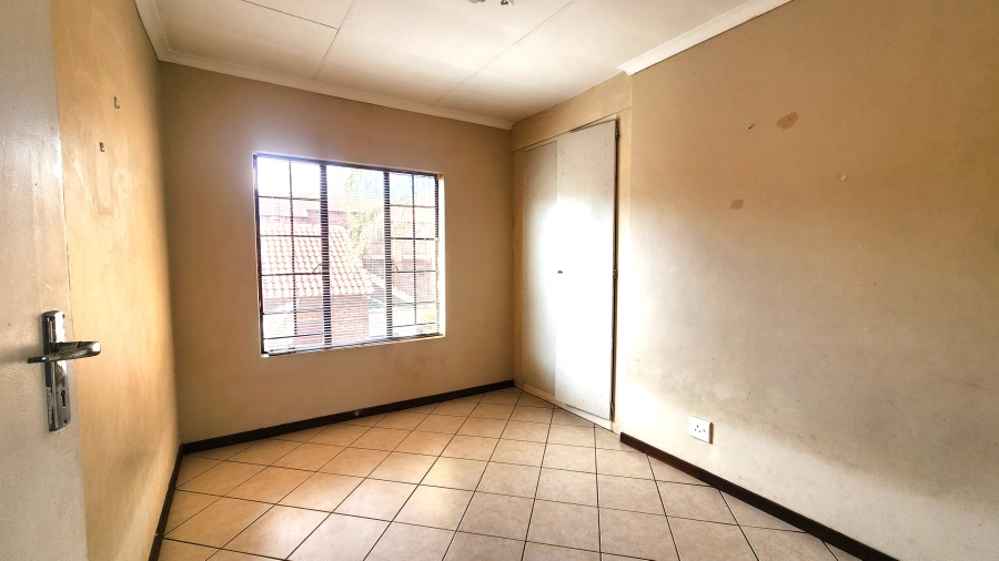2 Bedroom Property for Sale in Mooikloof Ridge Gauteng