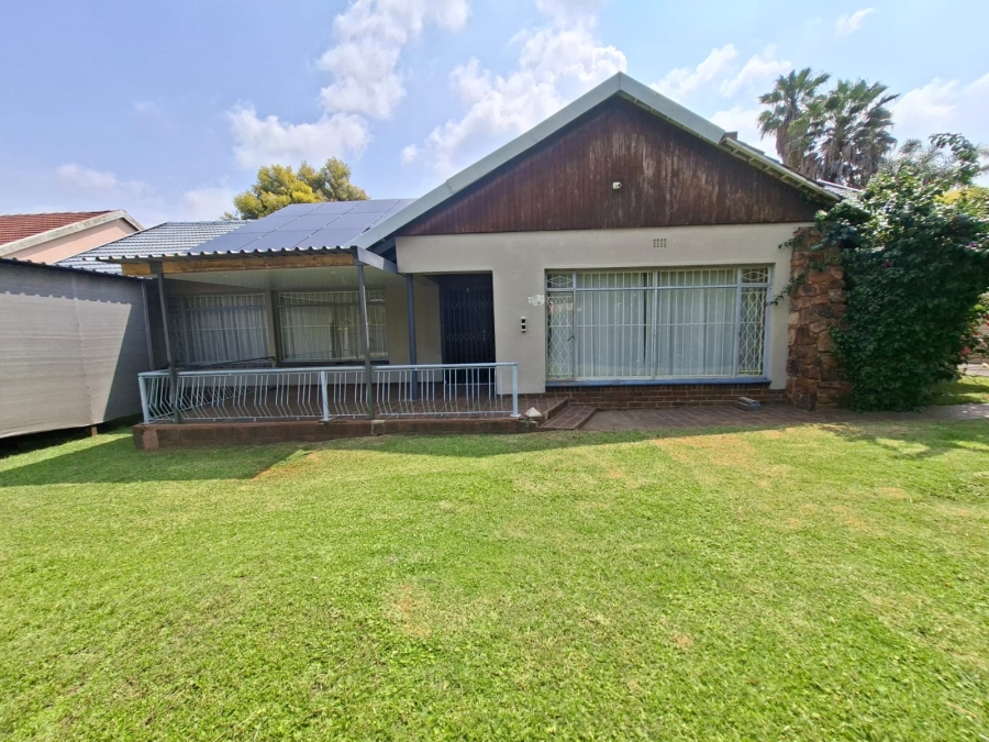 3 Bedroom Property for Sale in Selcourt Gauteng