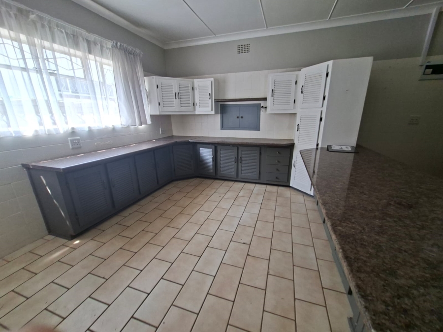 3 Bedroom Property for Sale in Selcourt Gauteng