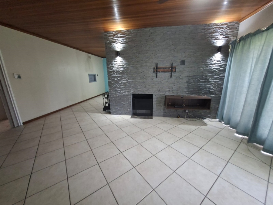 3 Bedroom Property for Sale in Selcourt Gauteng