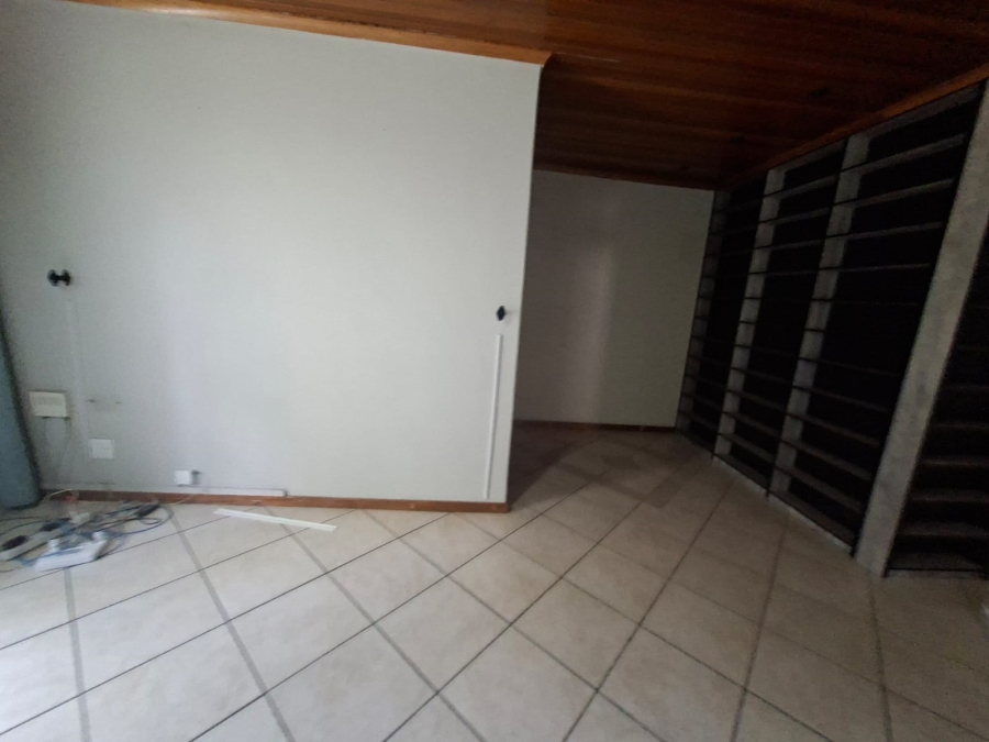 3 Bedroom Property for Sale in Selcourt Gauteng