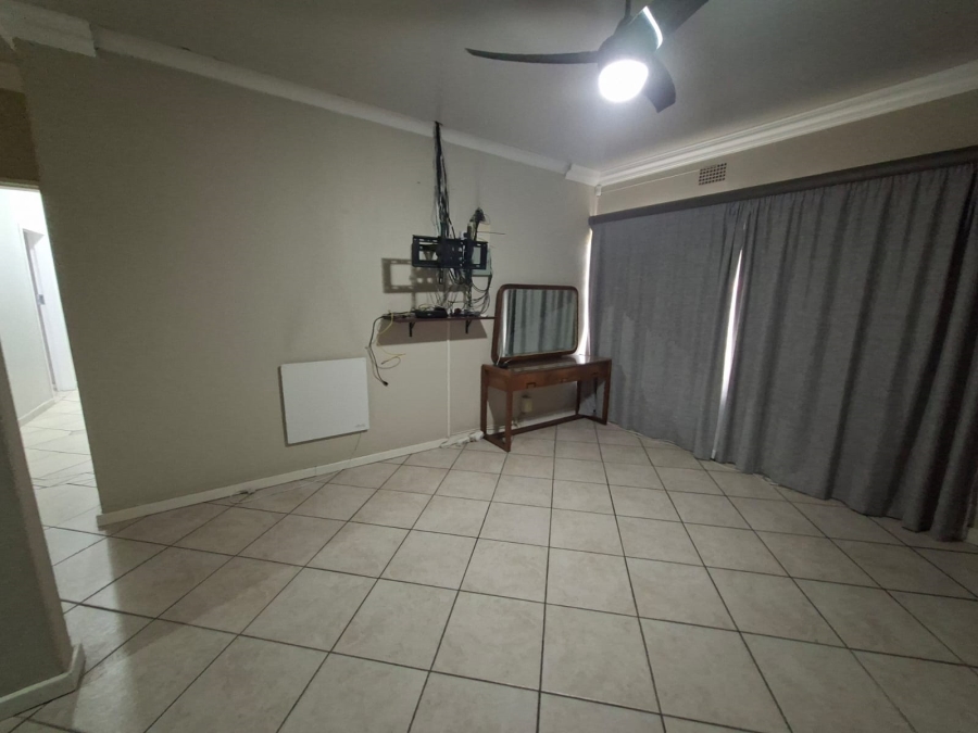 3 Bedroom Property for Sale in Selcourt Gauteng