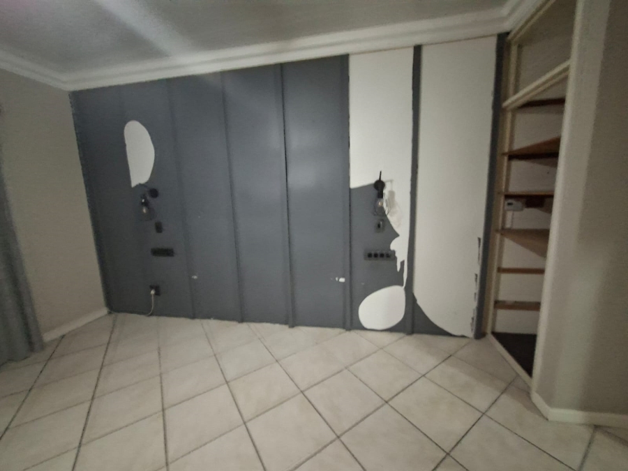 3 Bedroom Property for Sale in Selcourt Gauteng