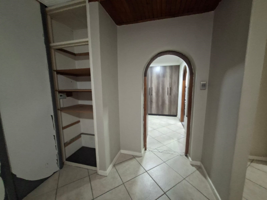 3 Bedroom Property for Sale in Selcourt Gauteng