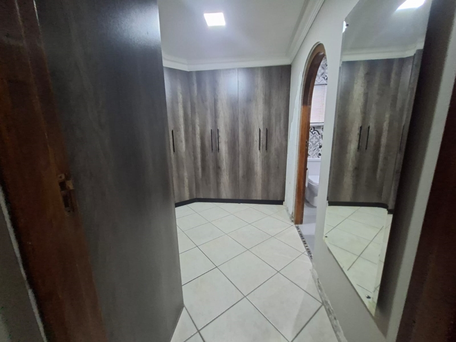 3 Bedroom Property for Sale in Selcourt Gauteng