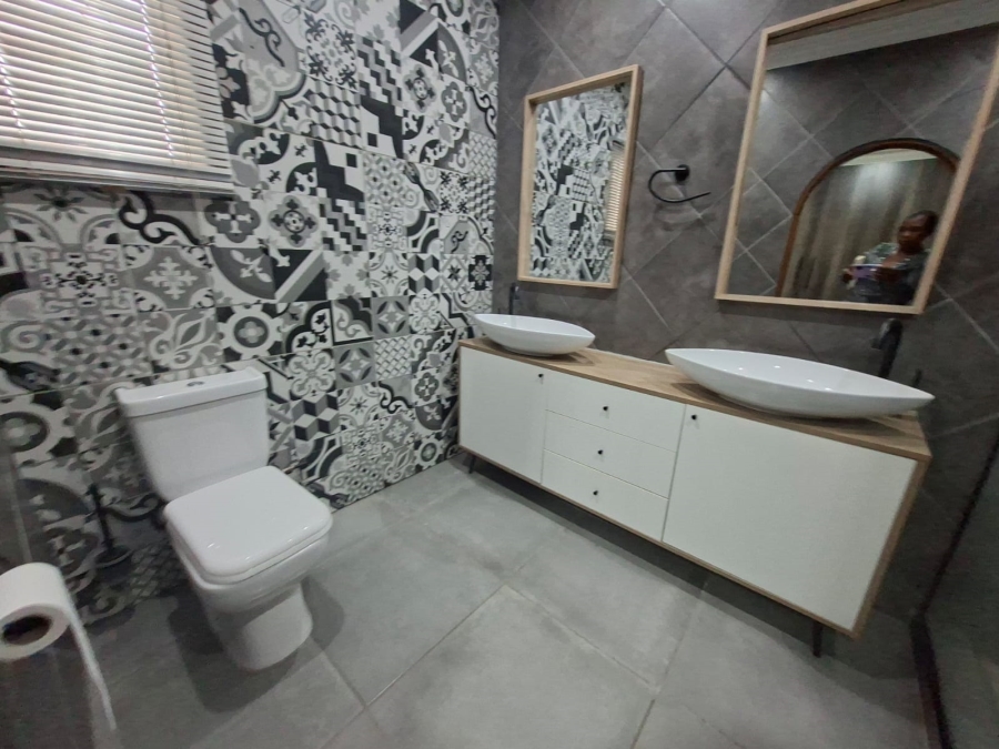 3 Bedroom Property for Sale in Selcourt Gauteng