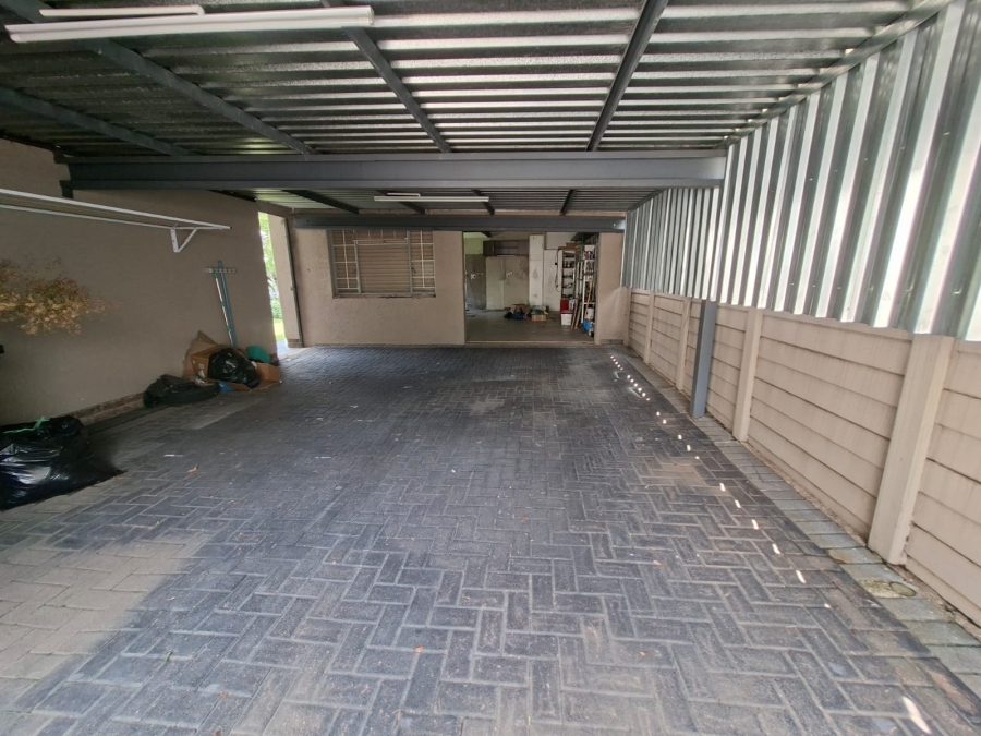 3 Bedroom Property for Sale in Selcourt Gauteng