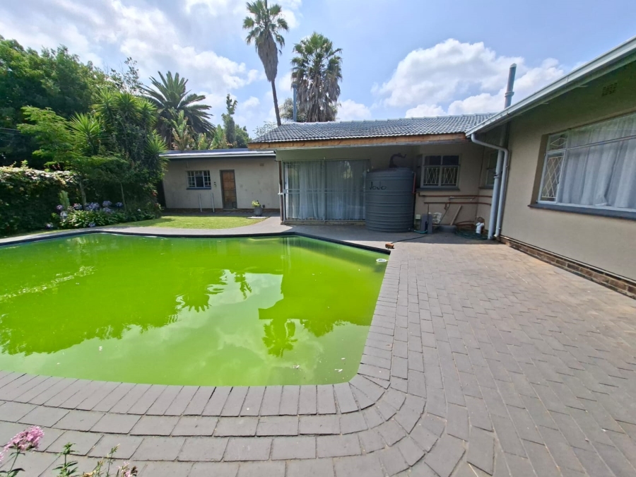 3 Bedroom Property for Sale in Selcourt Gauteng