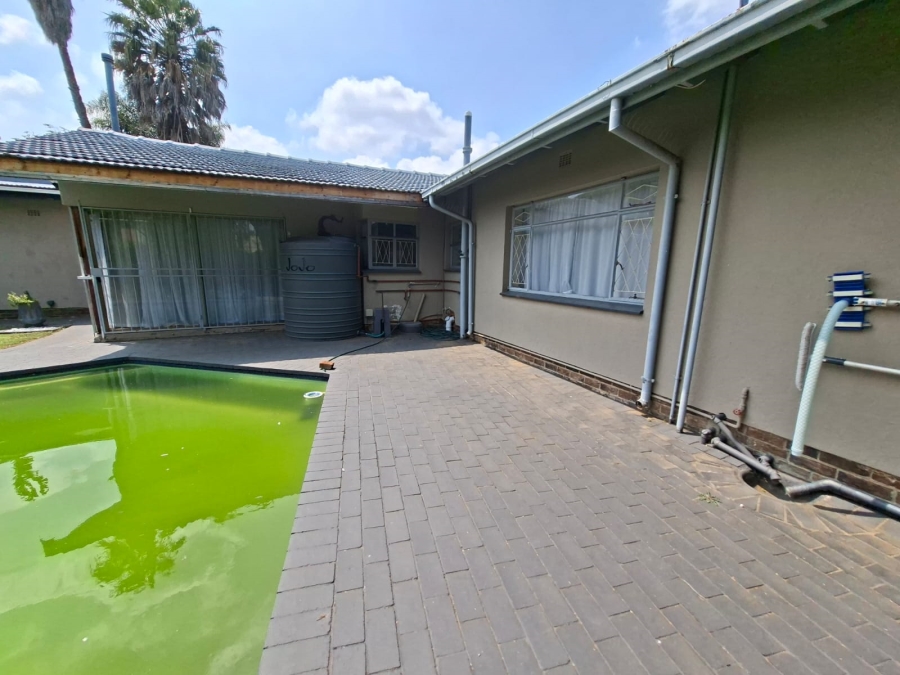 3 Bedroom Property for Sale in Selcourt Gauteng
