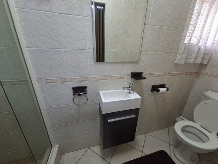 3 Bedroom Property for Sale in Selcourt Gauteng