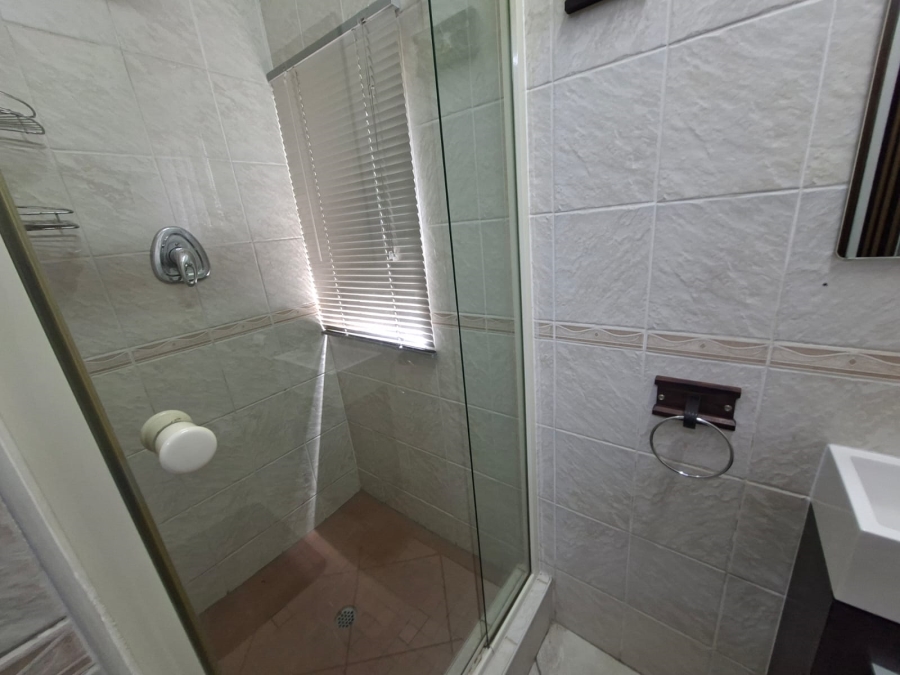 3 Bedroom Property for Sale in Selcourt Gauteng