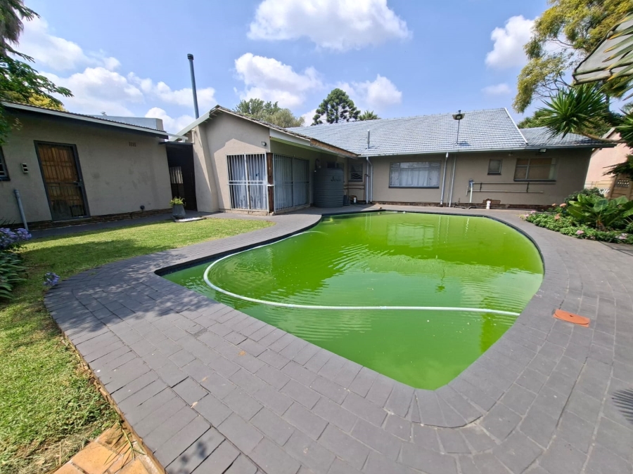 3 Bedroom Property for Sale in Selcourt Gauteng