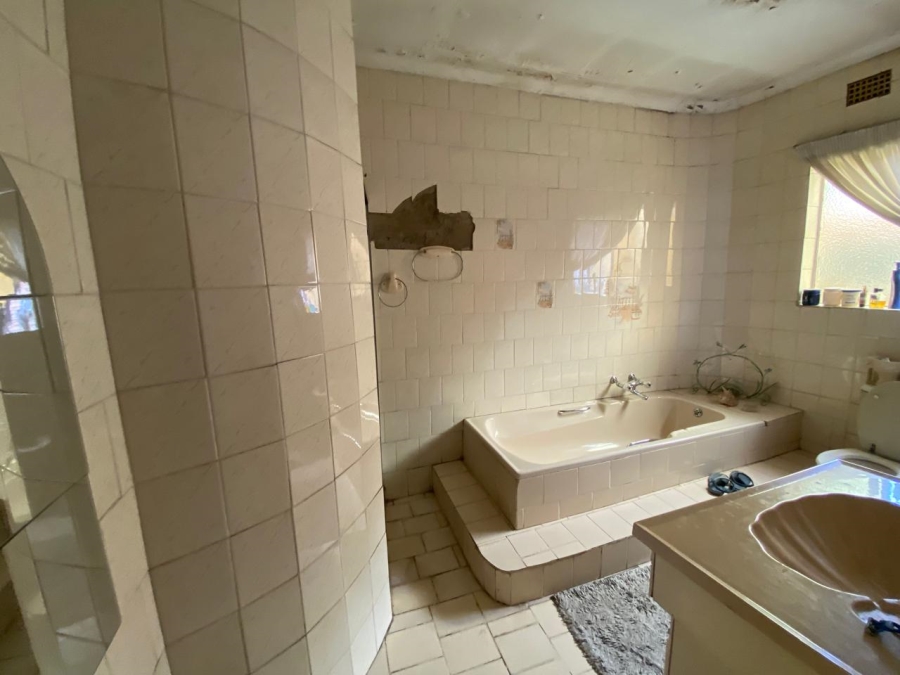 3 Bedroom Property for Sale in Vanderbijlpark SE 7 Gauteng