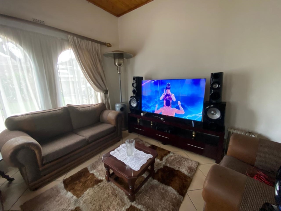 3 Bedroom Property for Sale in Vanderbijlpark SE 7 Gauteng