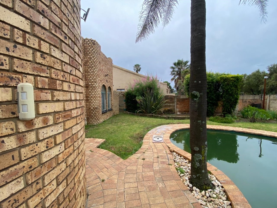 3 Bedroom Property for Sale in Vanderbijlpark SE 7 Gauteng