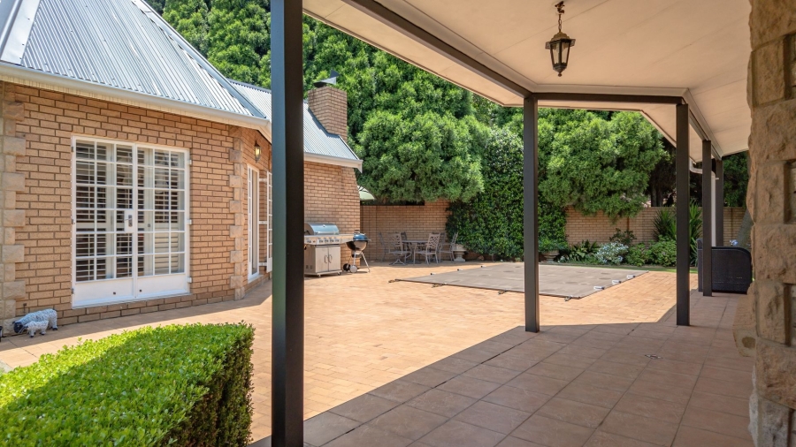 4 Bedroom Property for Sale in Cornwall Hill Gauteng