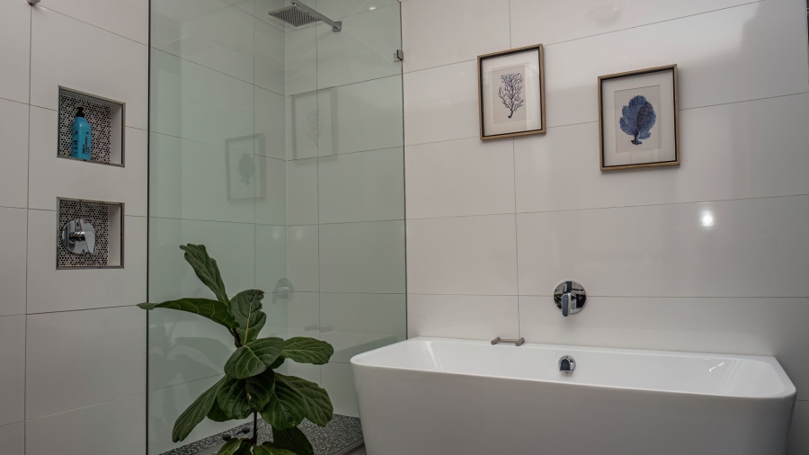 2 Bedroom Property for Sale in Menlyn Gauteng