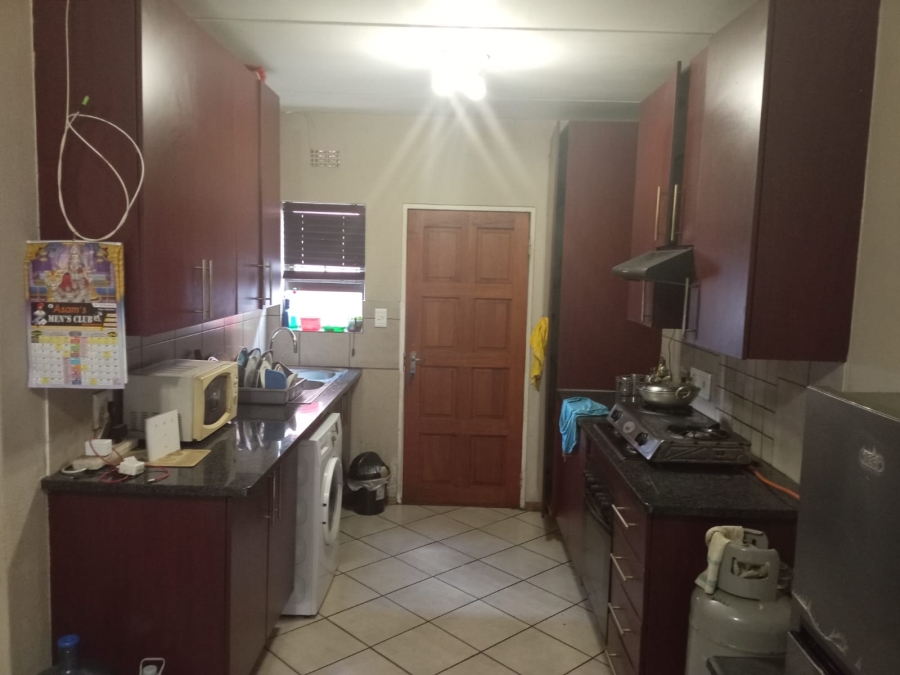 2 Bedroom Property for Sale in Albertsdal Gauteng