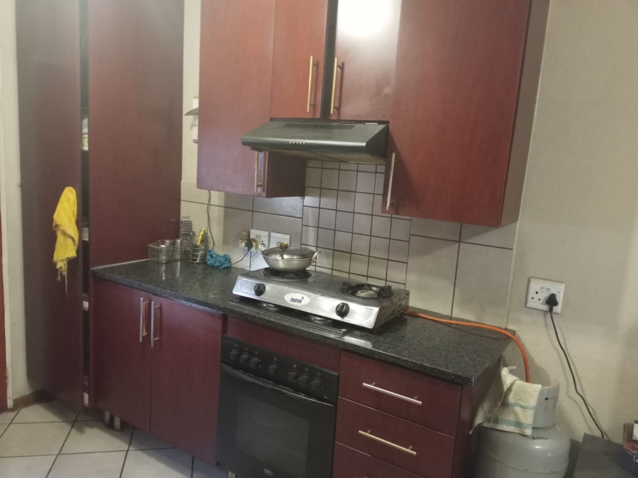 2 Bedroom Property for Sale in Albertsdal Gauteng