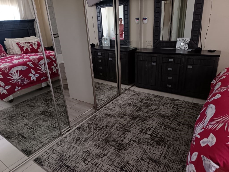 3 Bedroom Property for Sale in Florida North Gauteng