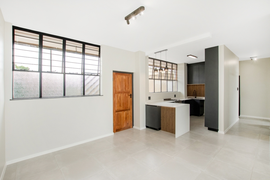 2 Bedroom Property for Sale in Linden Gauteng