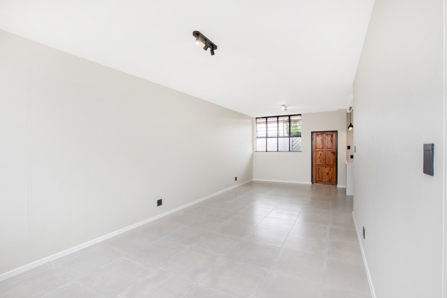 2 Bedroom Property for Sale in Linden Gauteng