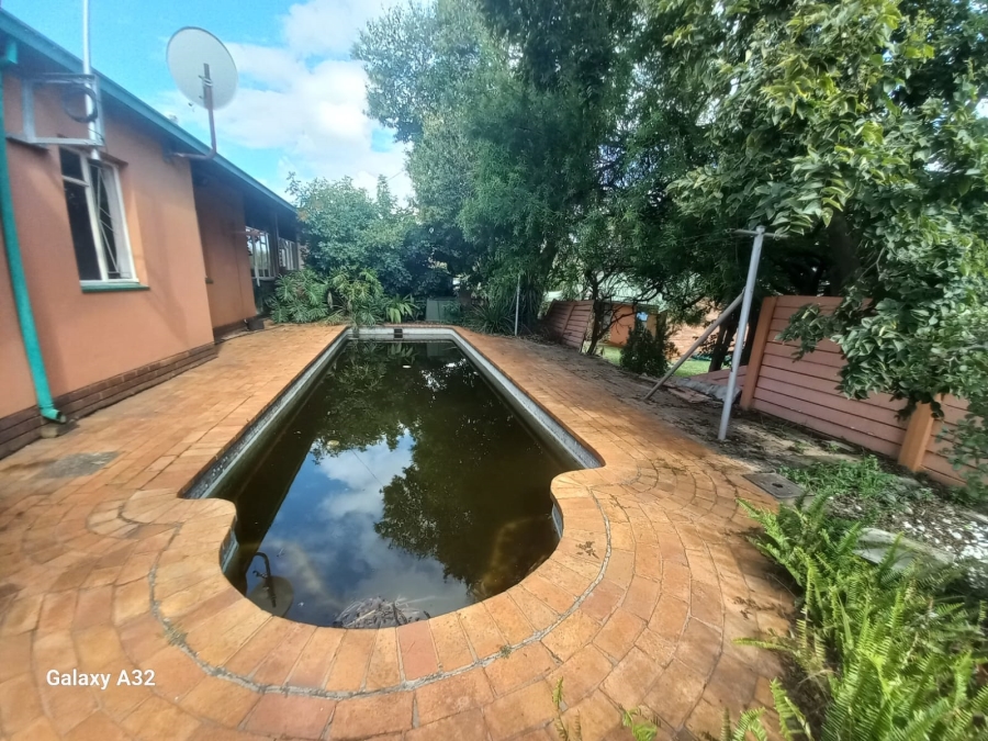 3 Bedroom Property for Sale in Mountain View Gauteng