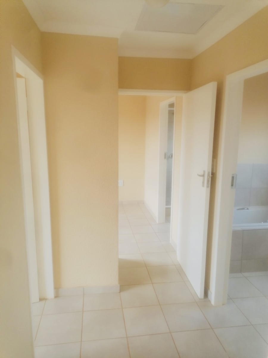 2 Bedroom Property for Sale in The Orchards Gauteng