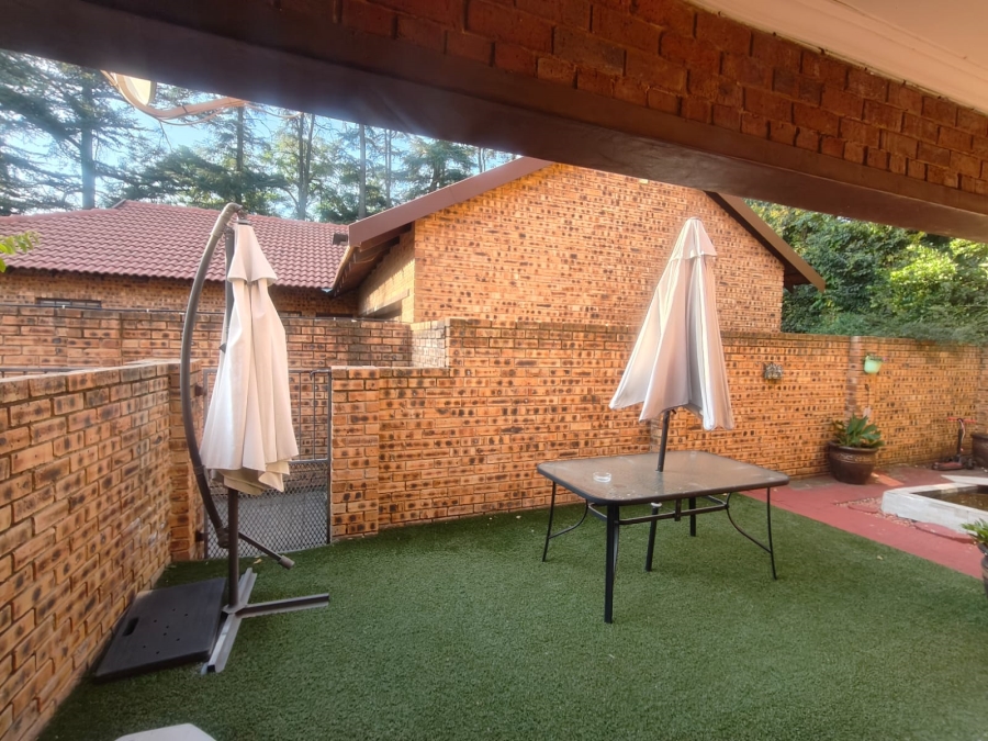 To Let 2 Bedroom Property for Rent in Three Rivers Proper Gauteng