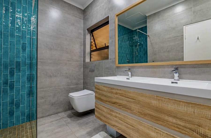 4 Bedroom Property for Sale in Gallo Manor Gauteng