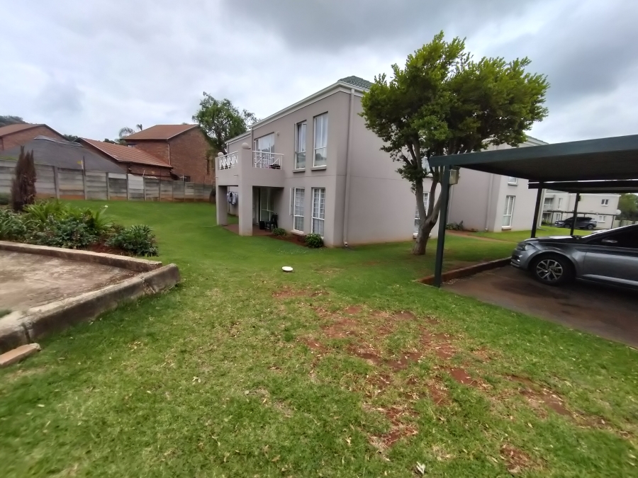 2 Bedroom Property for Sale in Weltevreden Park Gauteng
