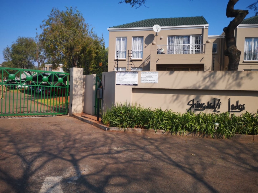 2 Bedroom Property for Sale in Weltevreden Park Gauteng
