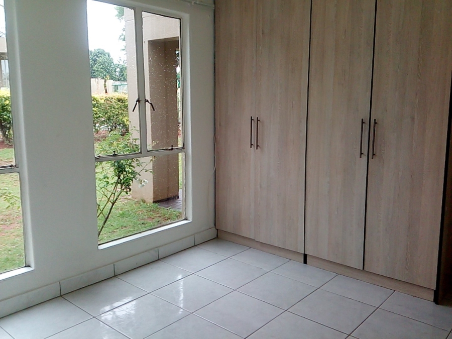 2 Bedroom Property for Sale in Weltevreden Park Gauteng