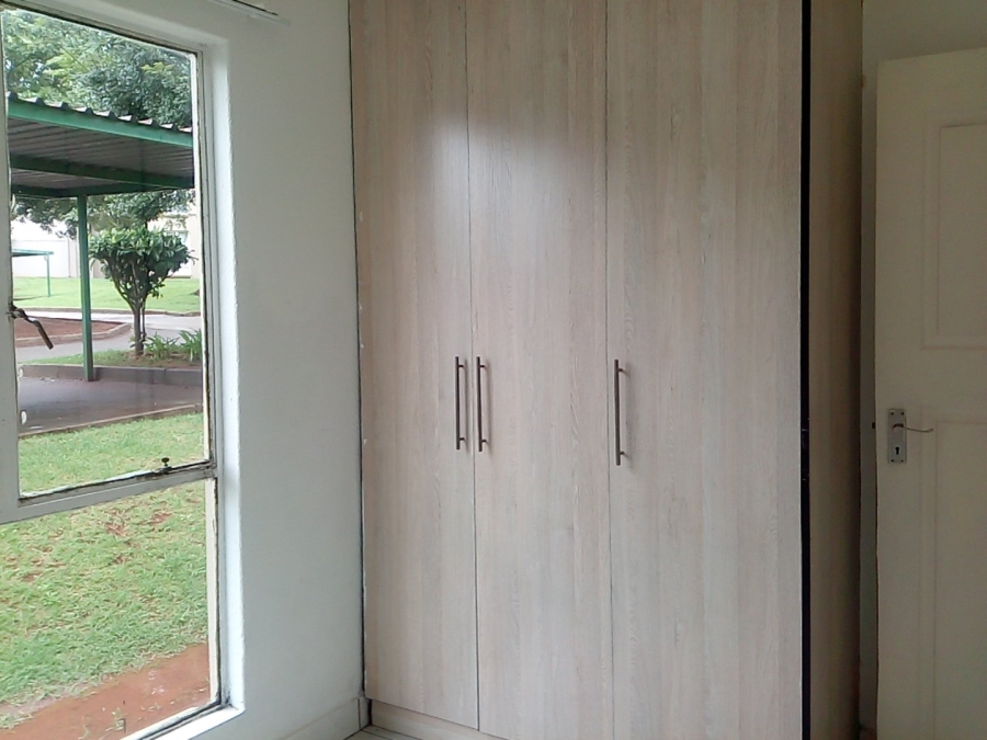 2 Bedroom Property for Sale in Weltevreden Park Gauteng