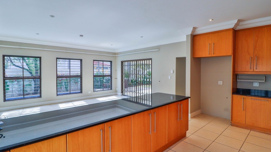 To Let 4 Bedroom Property for Rent in Morningside Gauteng