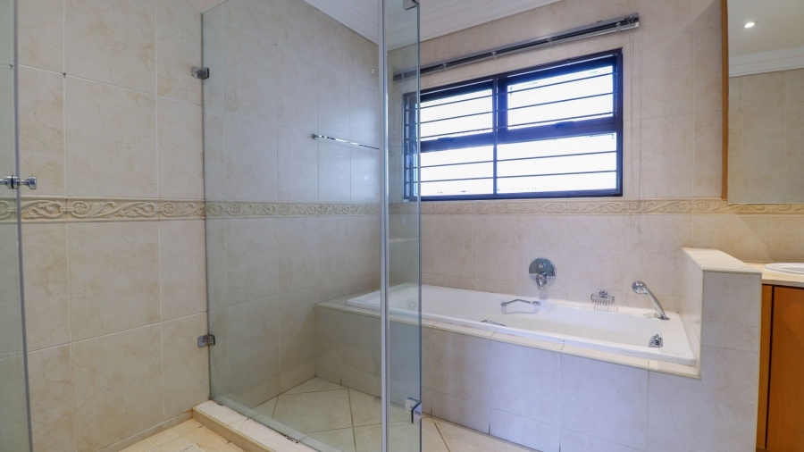 To Let 4 Bedroom Property for Rent in Morningside Gauteng