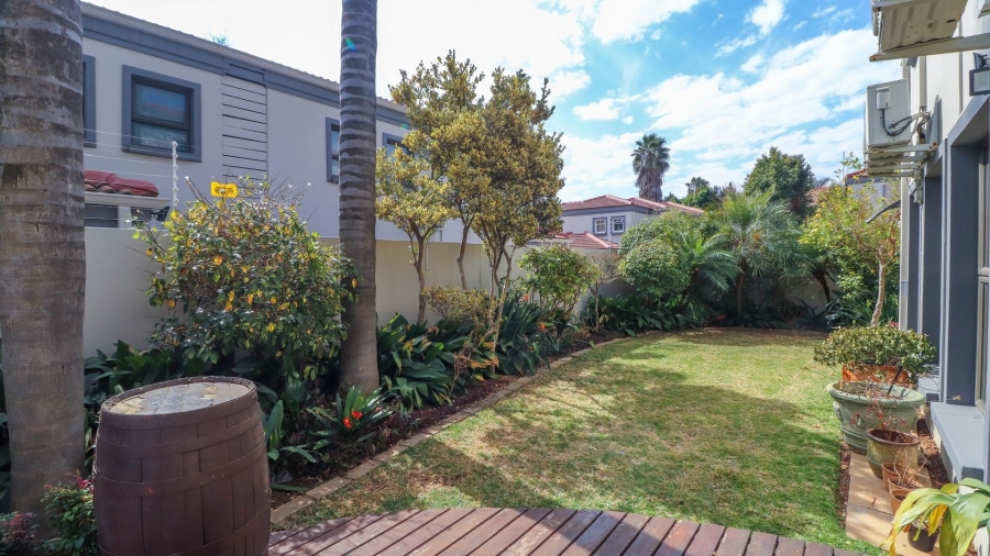 To Let 4 Bedroom Property for Rent in Morningside Gauteng