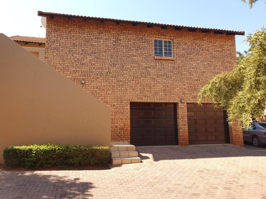 To Let 2 Bedroom Property for Rent in The Wilds Gauteng