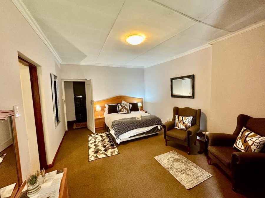 9 Bedroom Property for Sale in Lynnwood Glen Gauteng