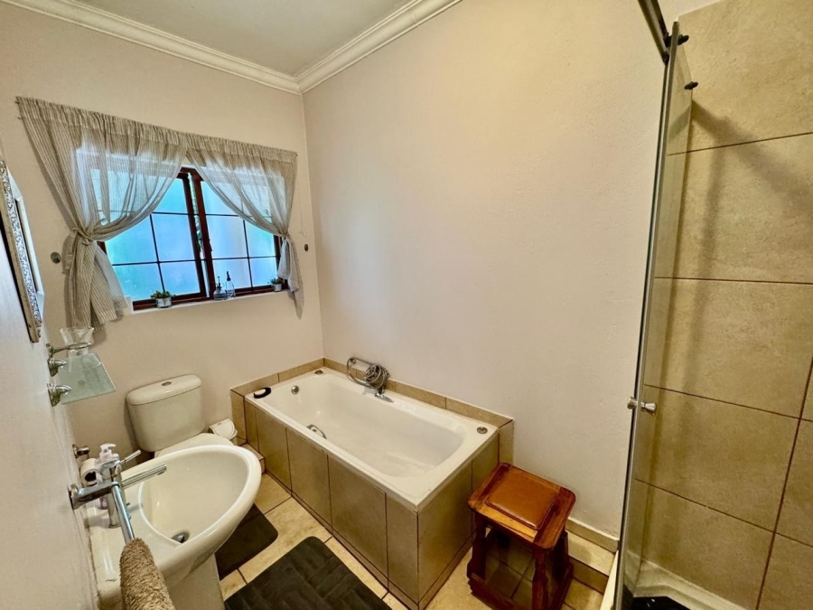 9 Bedroom Property for Sale in Lynnwood Glen Gauteng