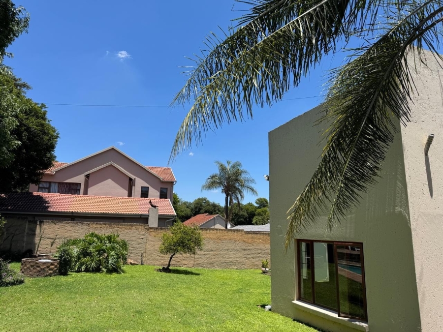 9 Bedroom Property for Sale in Lynnwood Glen Gauteng