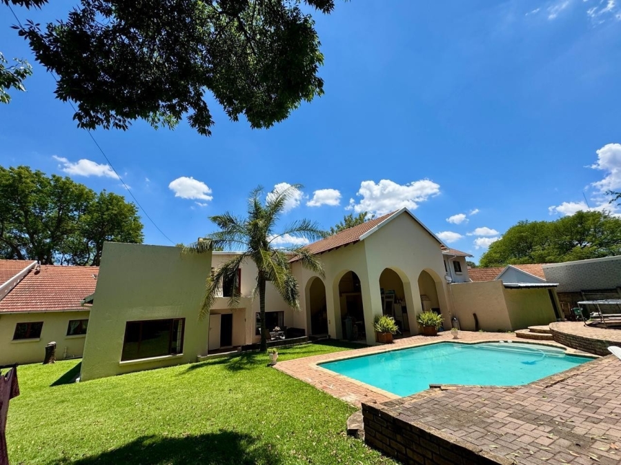 9 Bedroom Property for Sale in Lynnwood Glen Gauteng