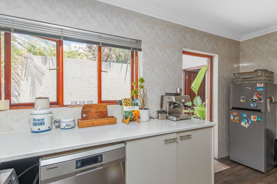 To Let 3 Bedroom Property for Rent in Cedar Lakes Gauteng